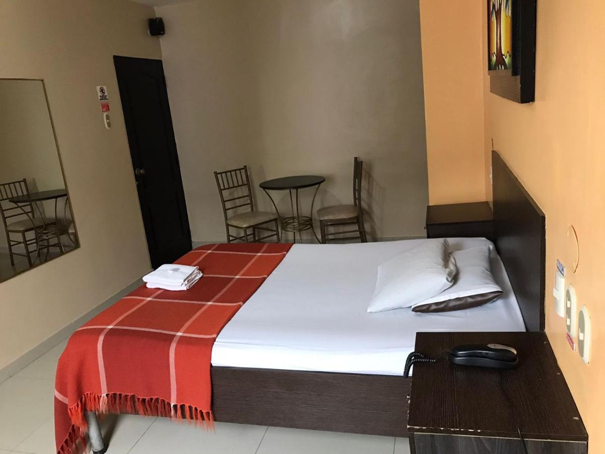 Hostal Bellagio جواياكيل المظهر الخارجي الصورة