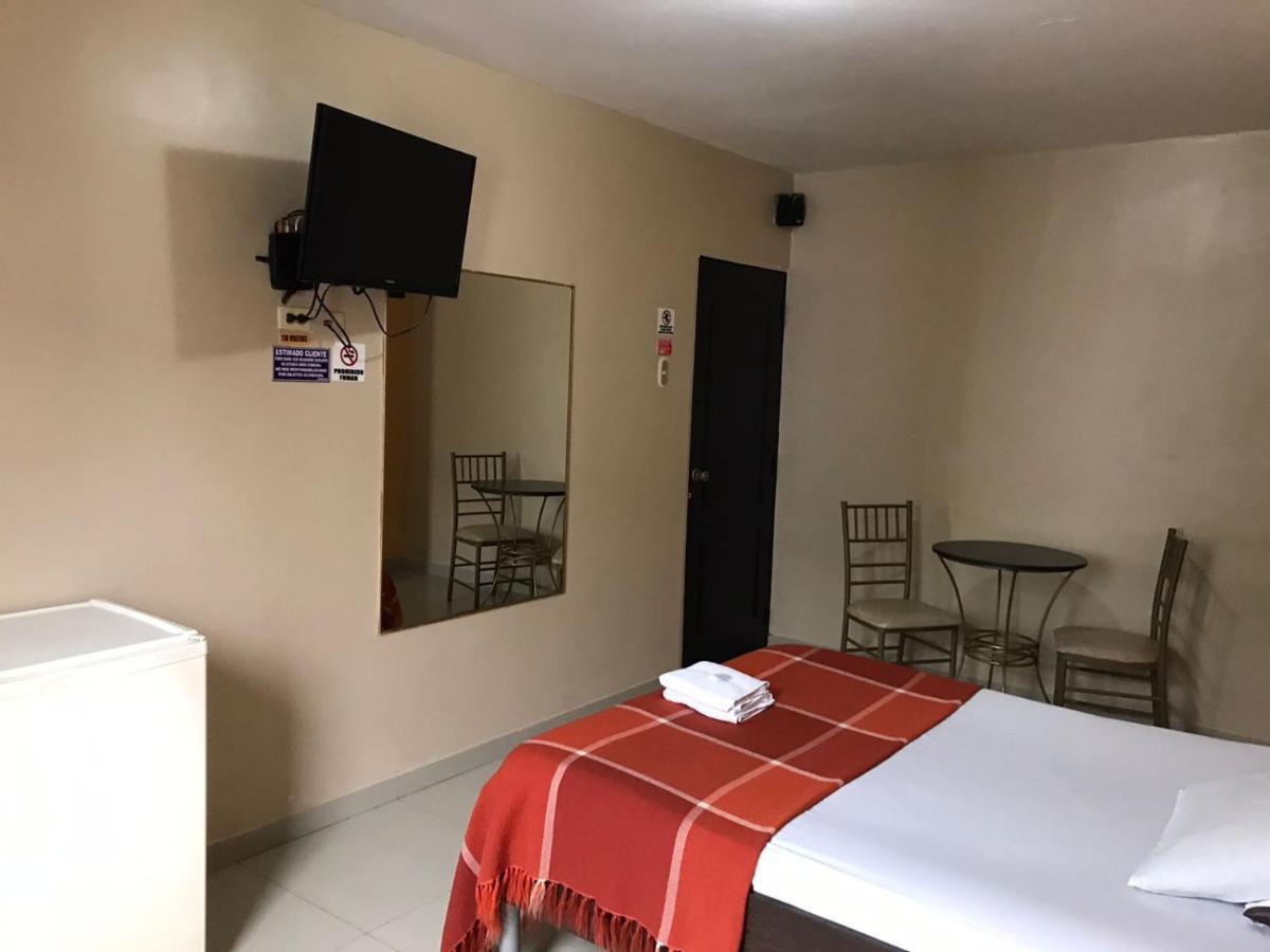 Hostal Bellagio جواياكيل المظهر الخارجي الصورة